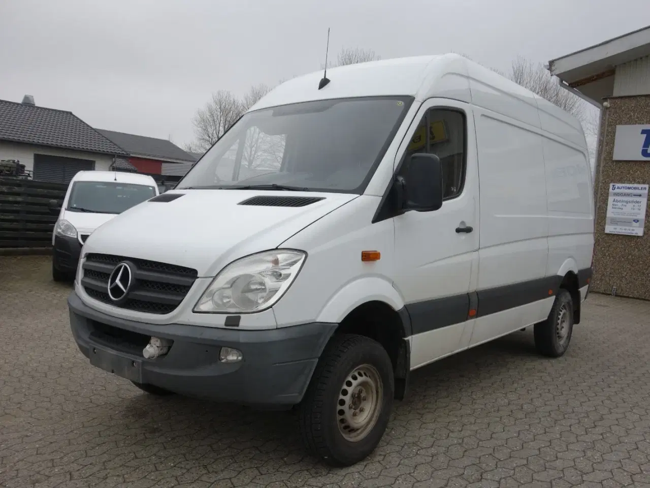 Billede 2 - Mercedes Sprinter 316 2,2 CDi R2 Kassevogn 4x4