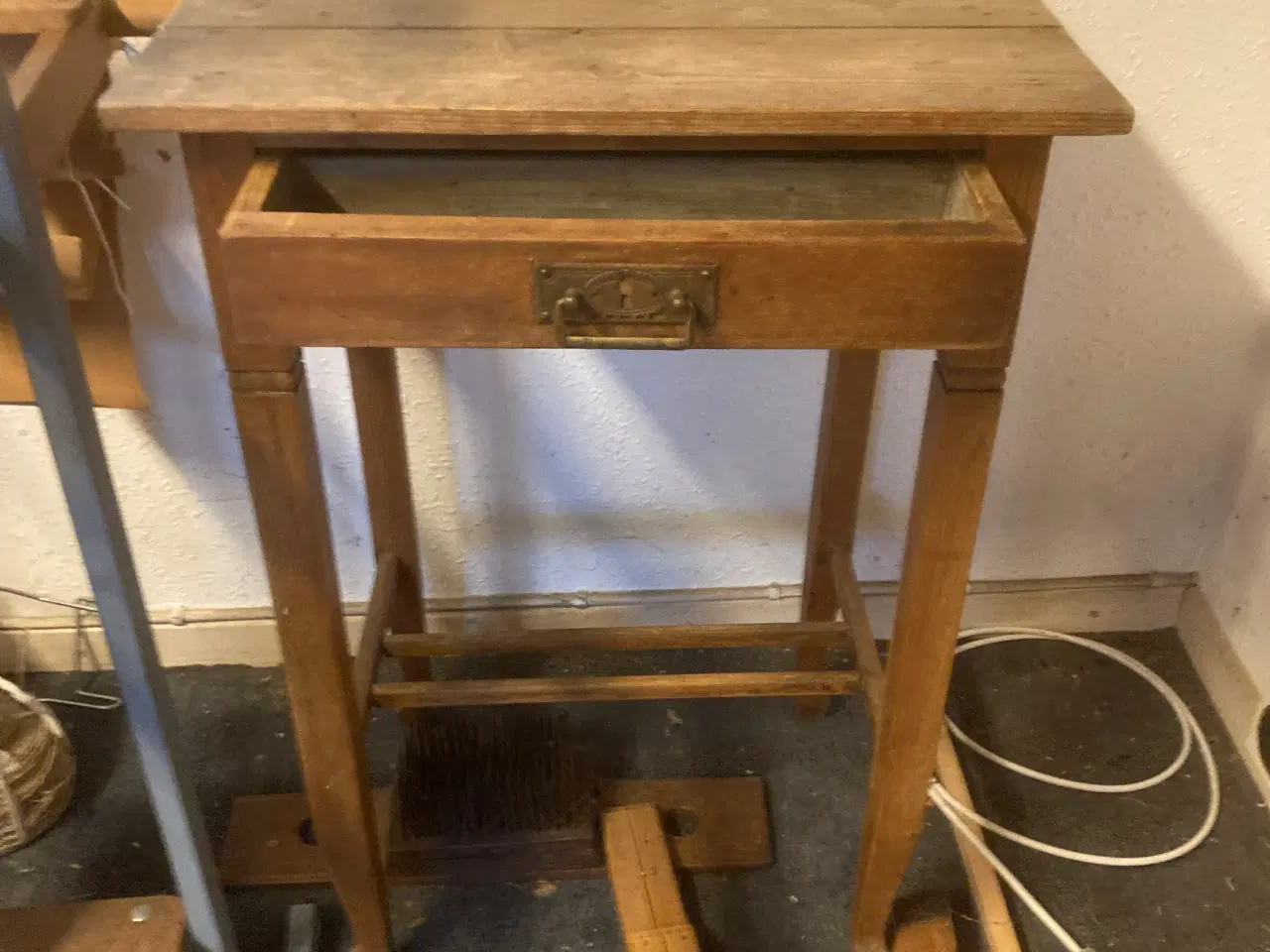 Billede 4 - Blomsterbord