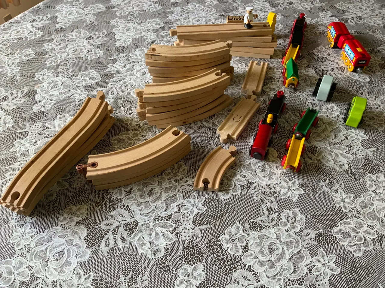 Billede 10 - Stor BRIO togbane