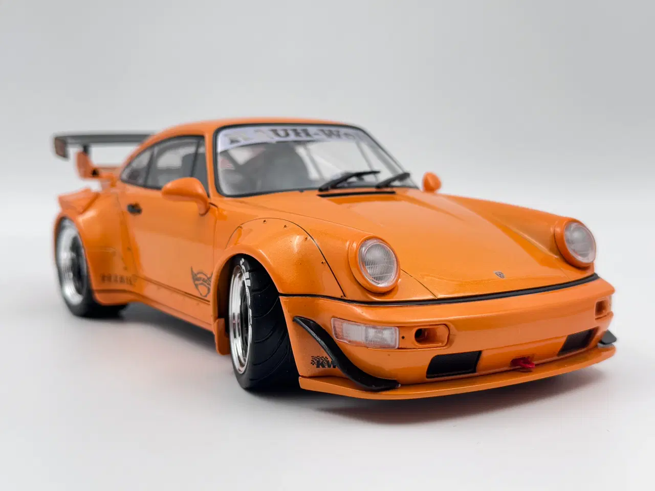 Billede 8 - 1991 / 2016 Porsche 911 RWB HIBIKI Design - 1:18