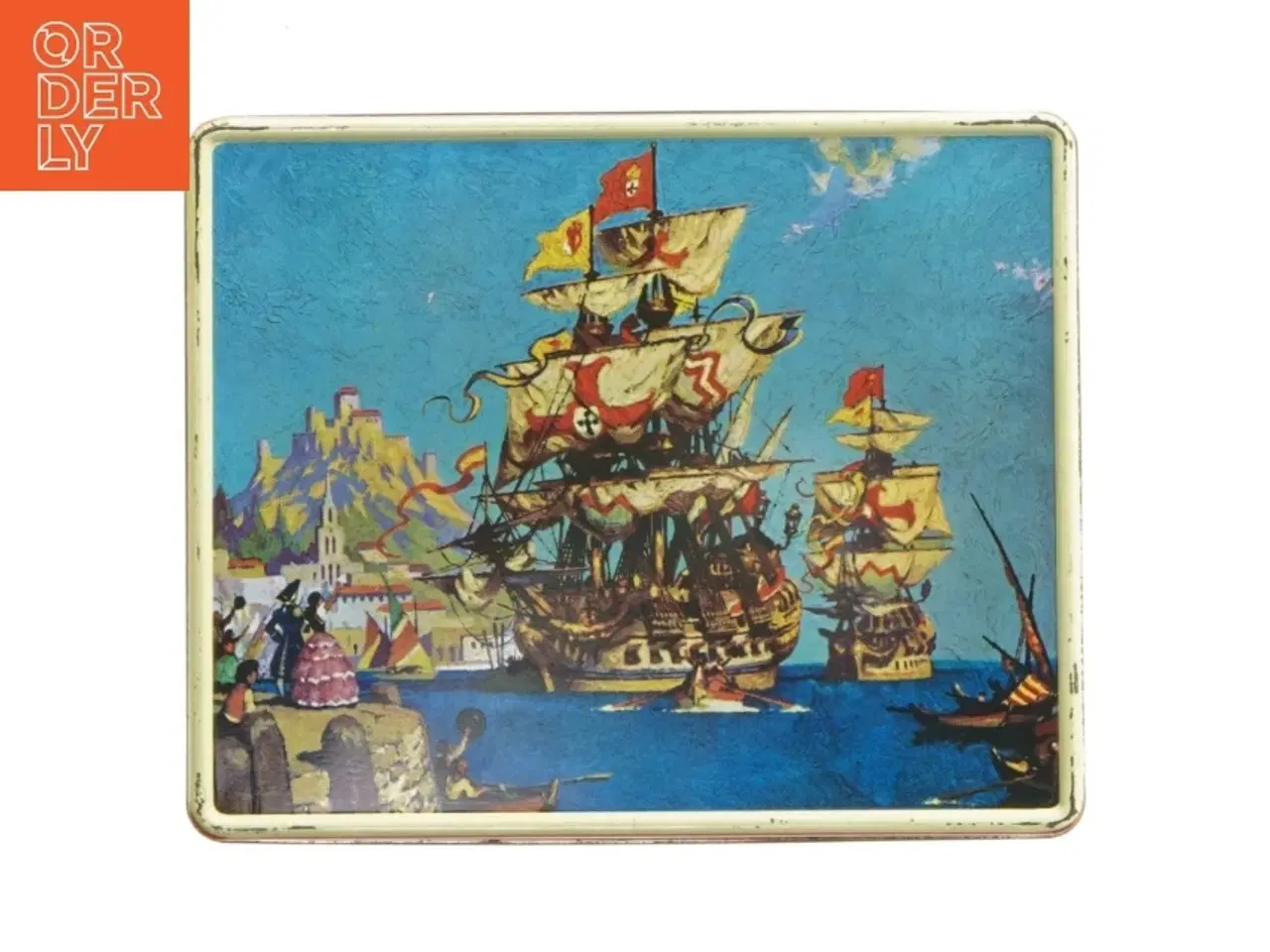 Billede 1 - Metalæske med sejlskibsmotiv (str. 20,5x17 cm)