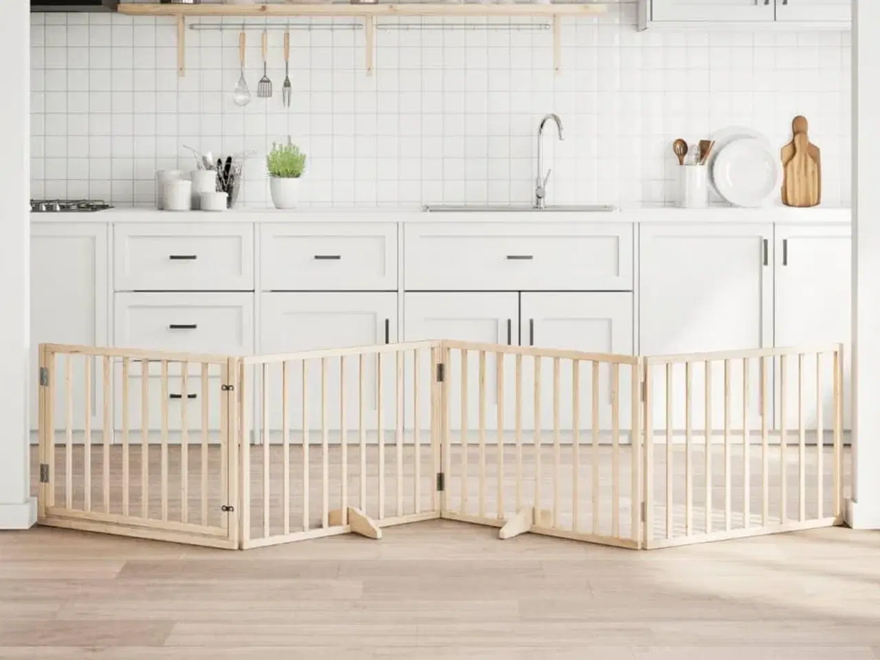 Billede 1 - Hundegitter med dør, foldbar, 4 paneler, 320 cm, poppeltræ