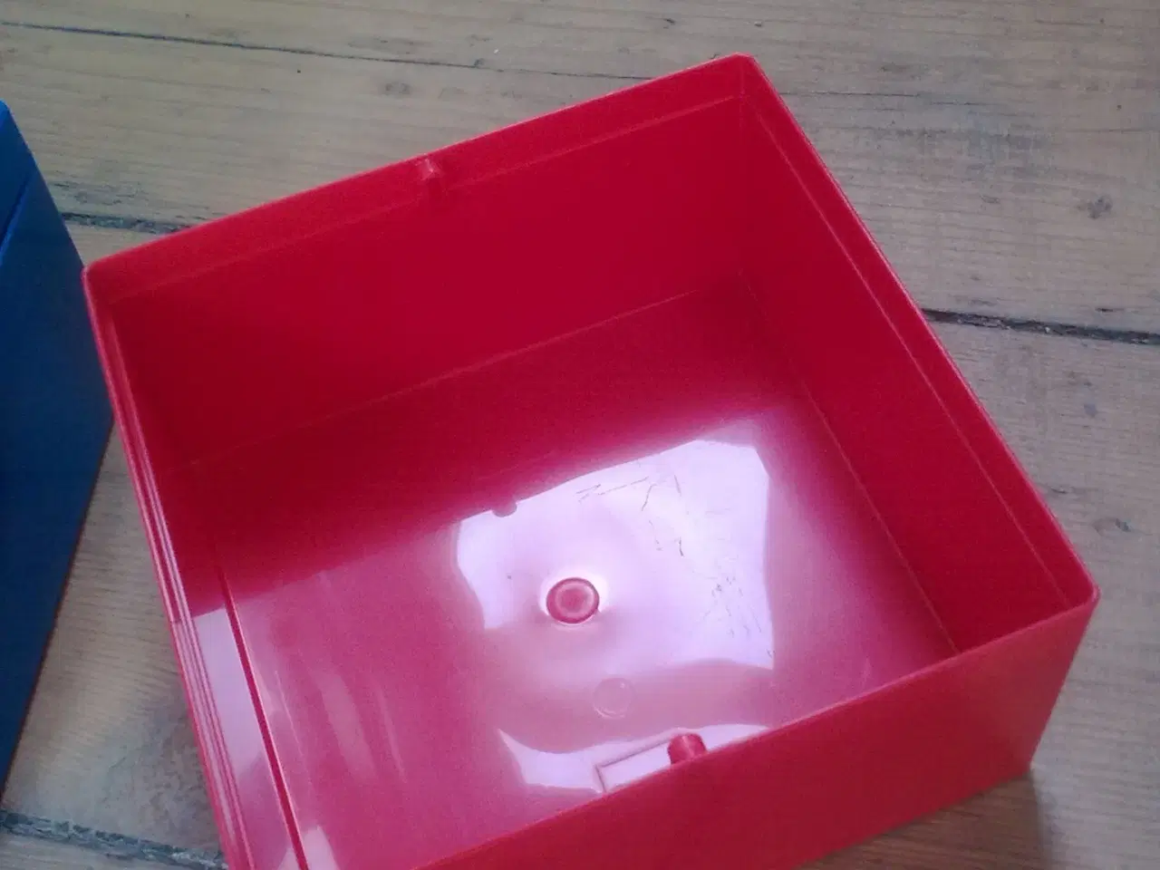 Billede 11 - LEGO hylde i variant eller æske firkant m låg