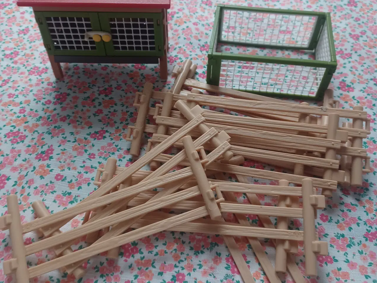 Billede 2 - Stor stald og kaninbur