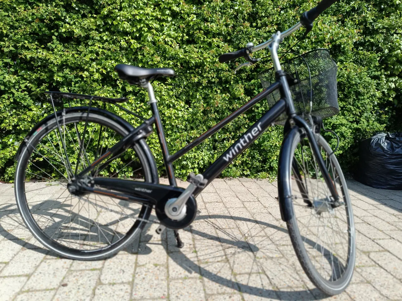 Billede 1 - Damecykel 27" 7 gear Winther Aluminium farve sort