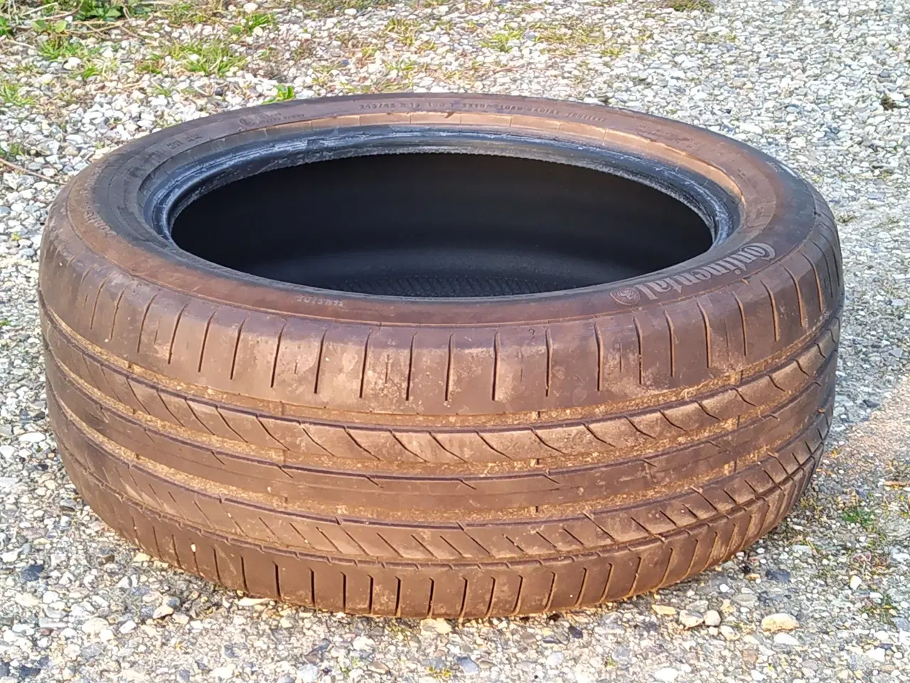 Billede 1 - Sommerdæk Continental 245/45 R18 V 100 Y