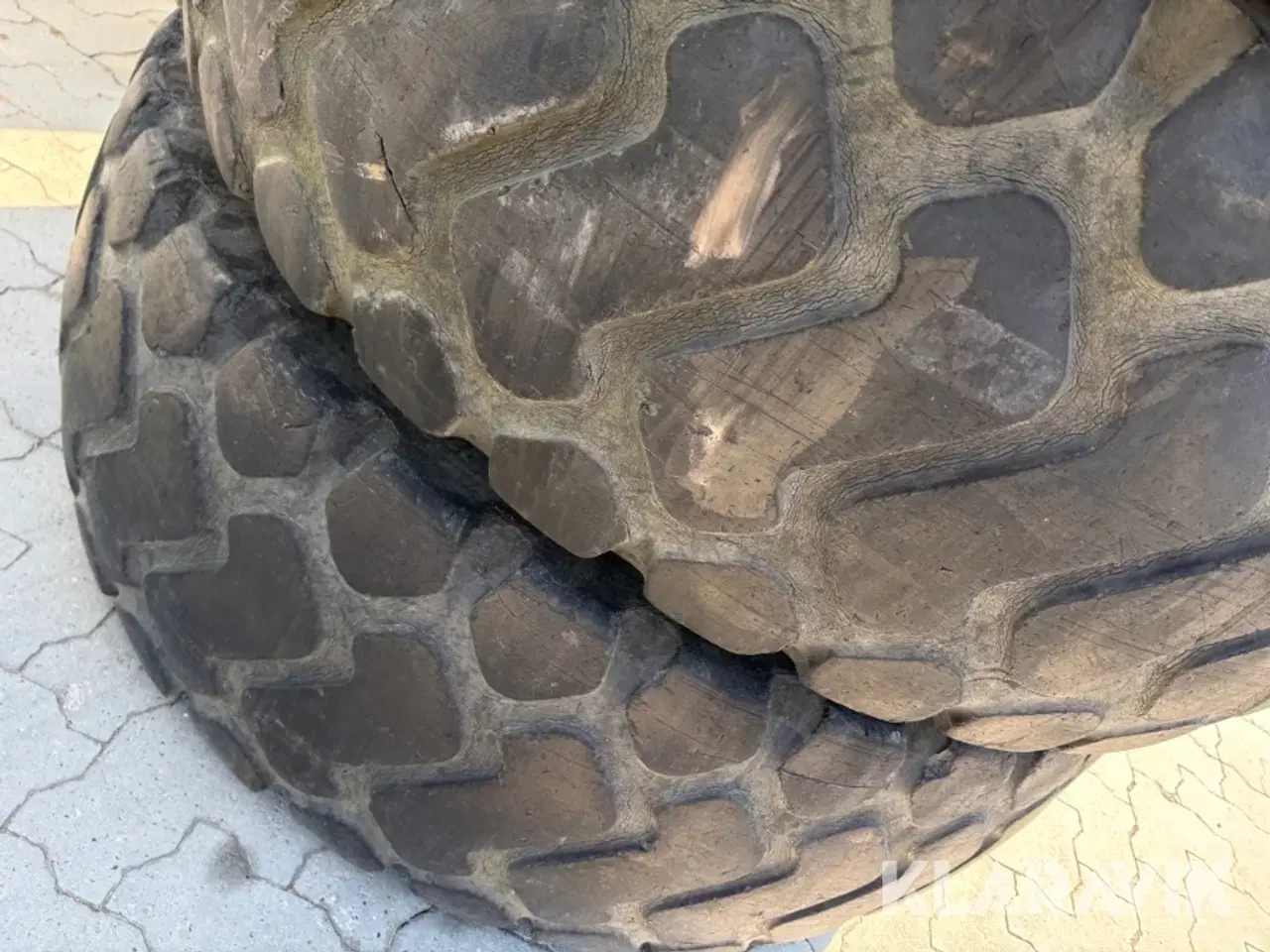 Billede 8 - Dæk Michellin XHA til gummiged 4 styk