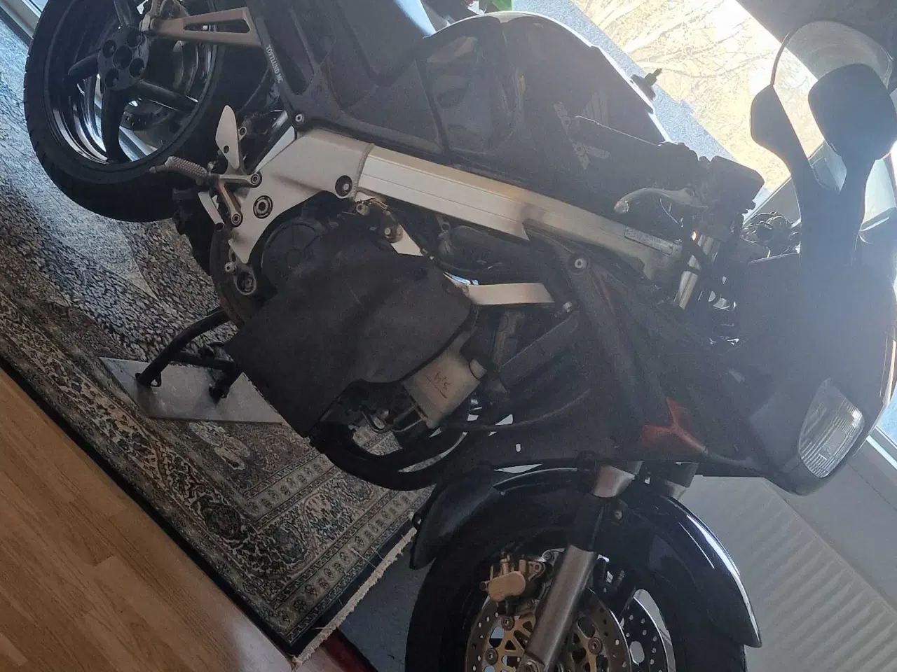 Billede 1 - HONDA VFR 750 RC36-2