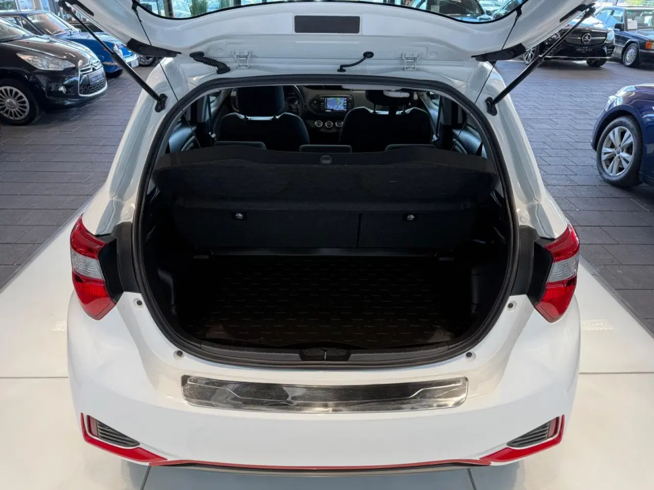 Billede 11 - Toyota Yaris 1,0 VVT-i T1