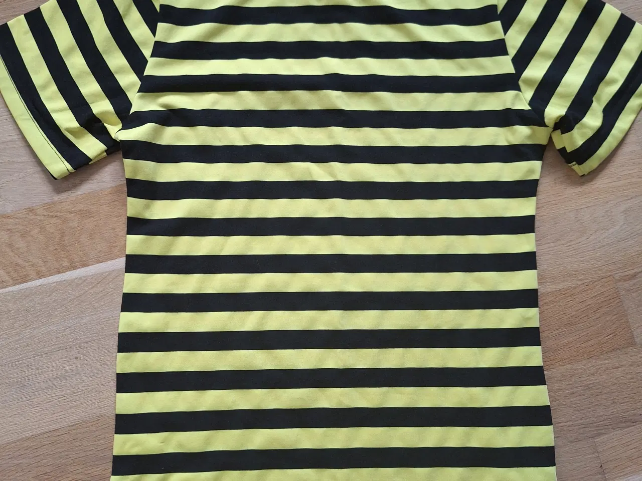 Billede 2 - T-shirt