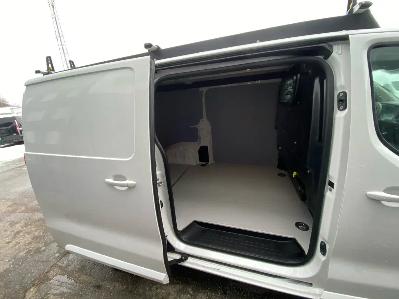Billede 10 - Peugeot Expert 2,0 BlueHDi 144 L3 Plus Van