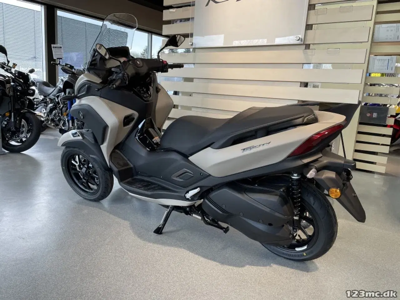 Billede 5 - Yamaha Tricity 300 Må køres på bilkørekort