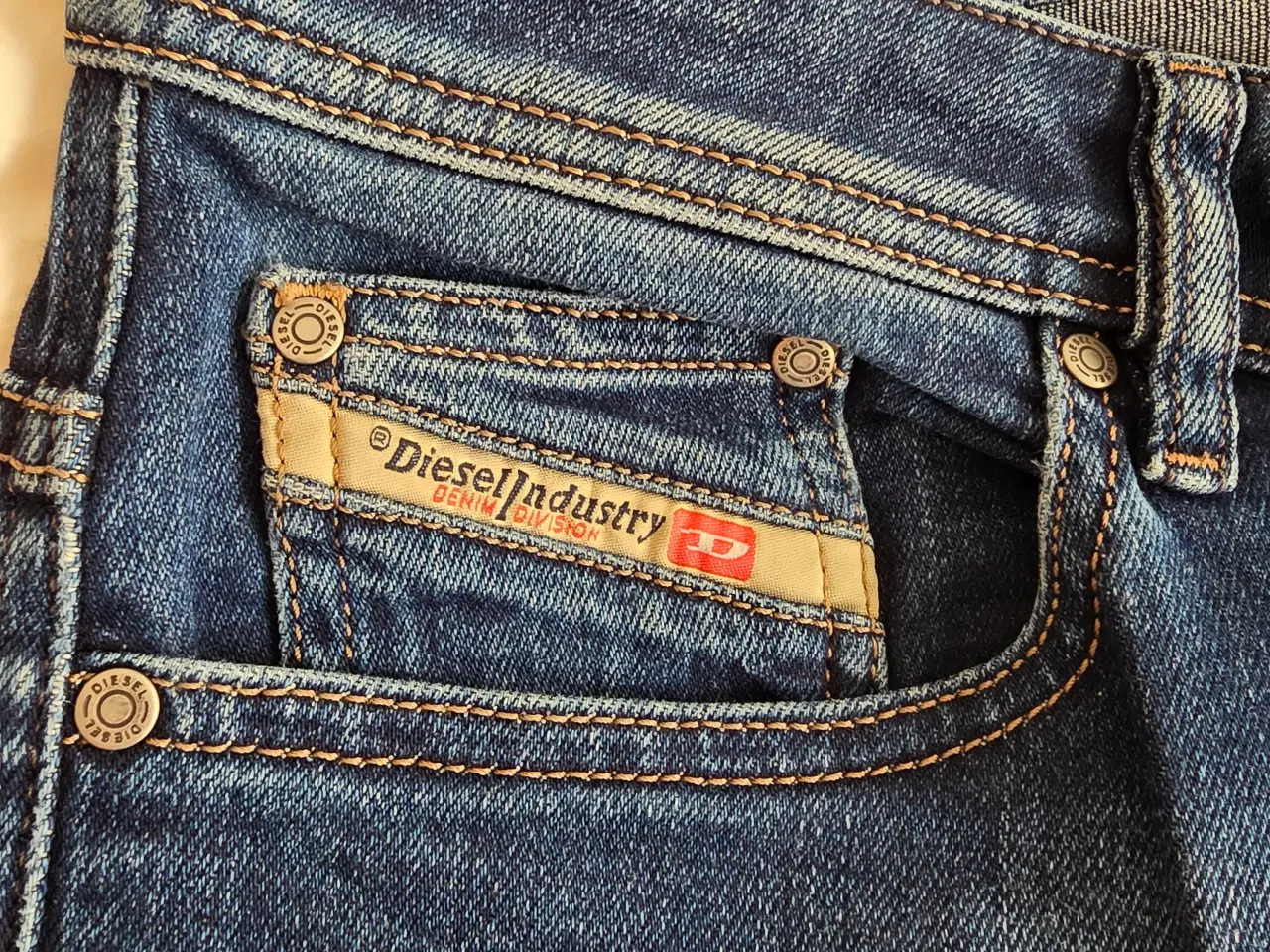 Billede 1 - Diesel jeans str. W28 L32