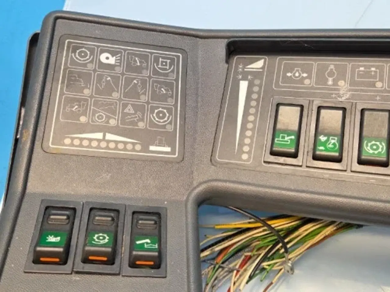 Billede 2 - New Holland TX68 Instrumentpanel 84001152