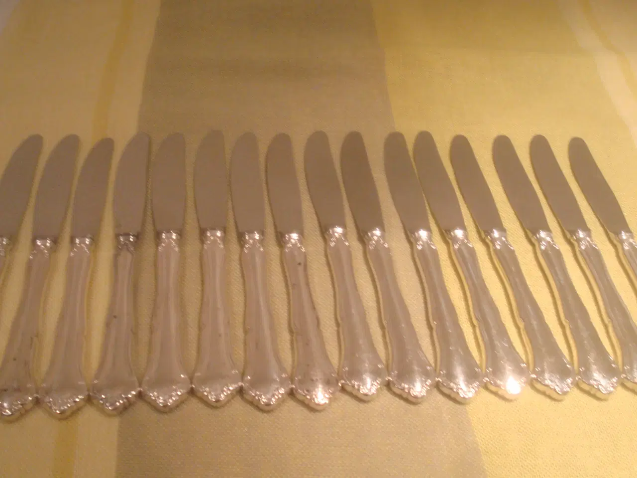 Billede 1 - ANNE MARIE SØLVKNIVE, 3-TÅRNET STEMPLER, 22 cm