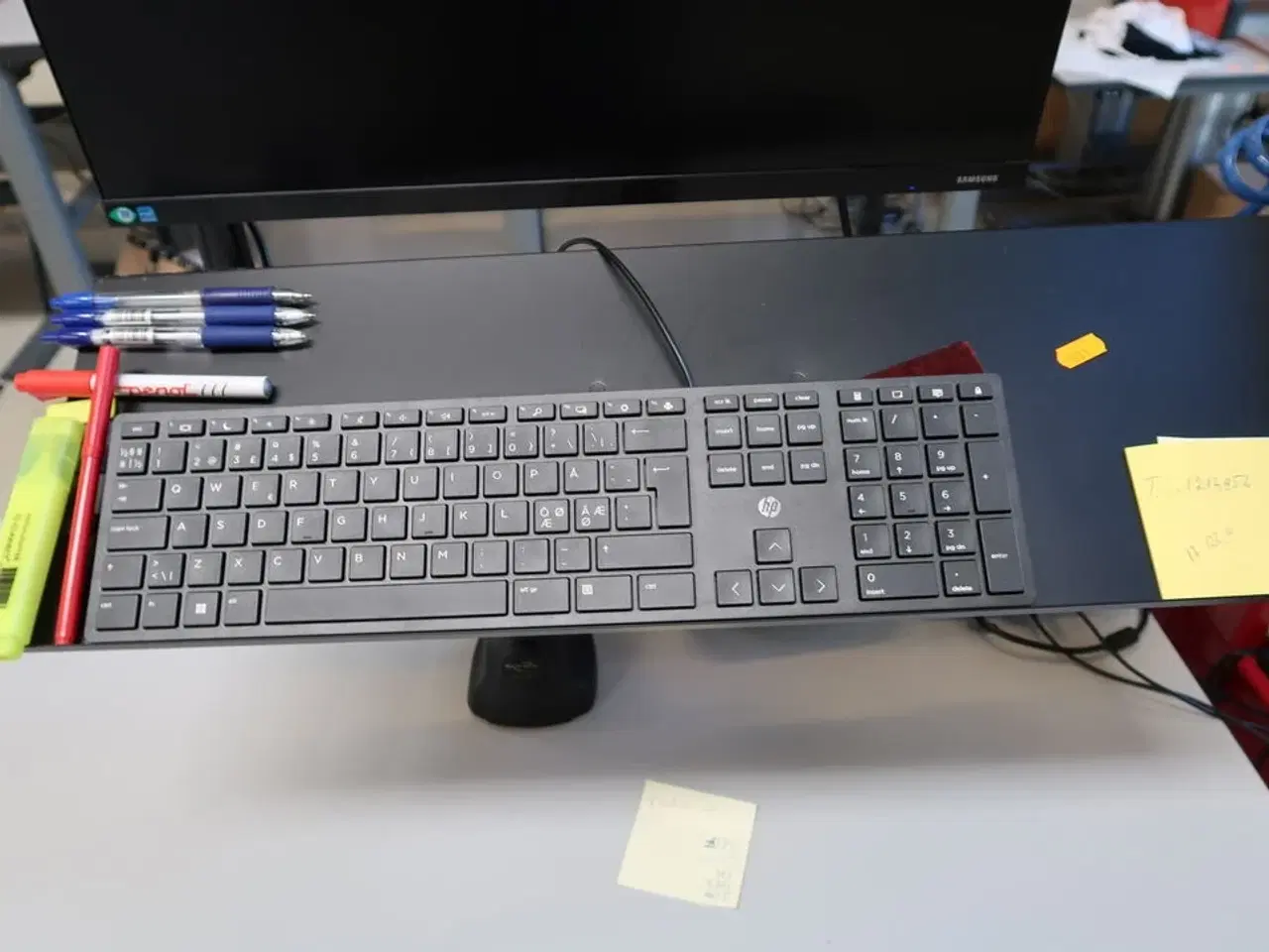Billede 3 - Computerskærm LENOVO, tastatur, håndscanner, computer LENOVO