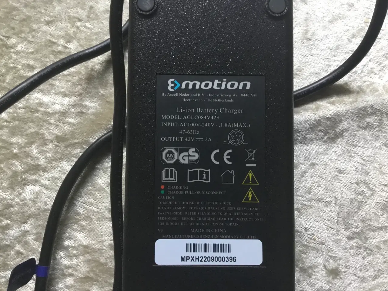 Billede 2 - Batterioplader til Batavus E-Motion