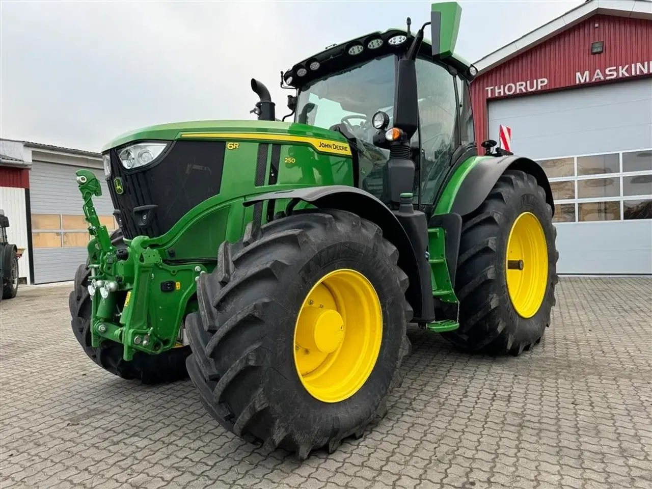 Billede 1 - John Deere 6R250 KUN 495 TIMER! GEN5 SKÆRM OG LÆDERSTUE!