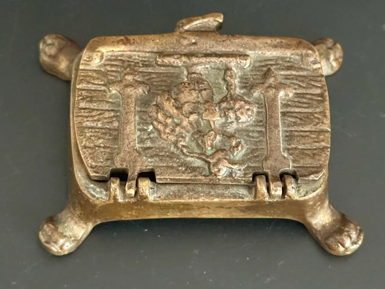 Billede 9 - To små antikke æsker af messing og bronze