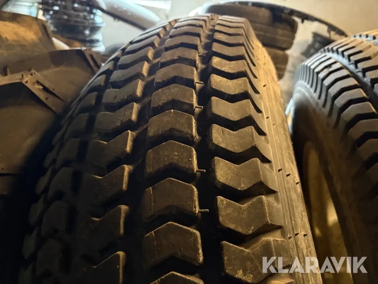 Billede 10 - Traktordæk Armour på fælge - 2 stk