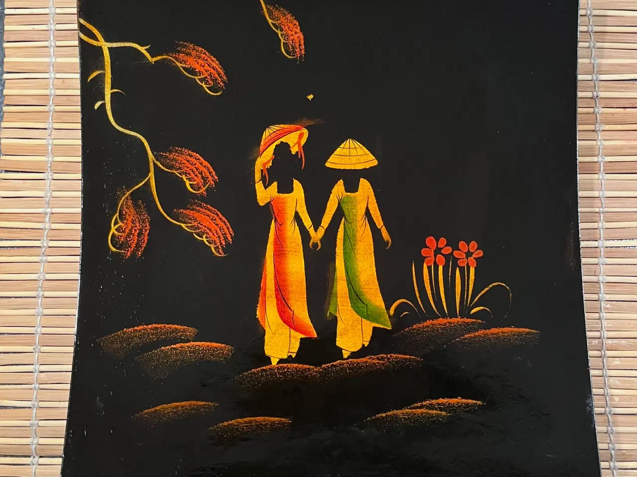 Billede 1 - Smukt vietnamesisk lakfad – Håndmalet unika