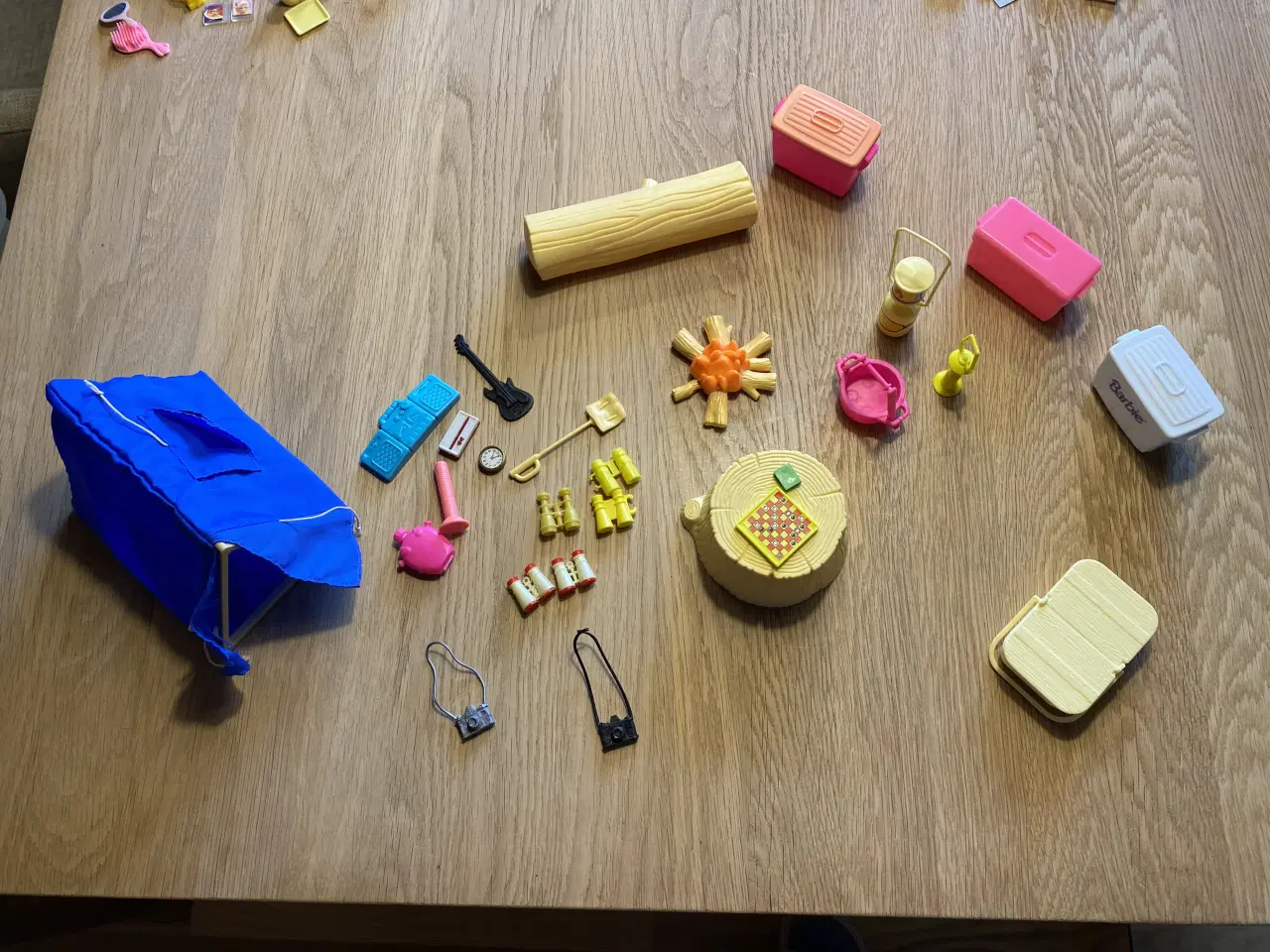 Billede 6 - Tilbehør til Barbie dukker