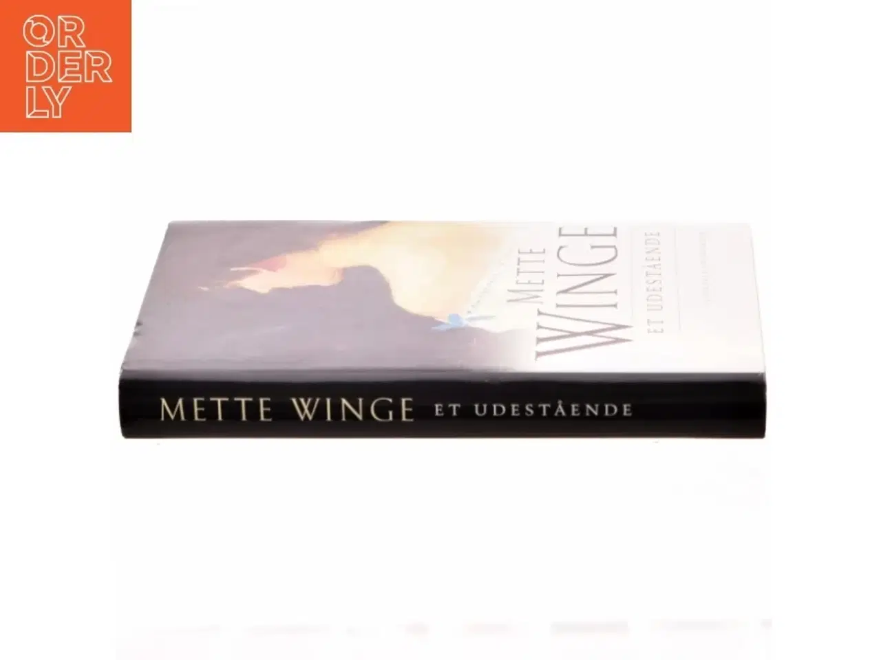 Billede 2 - Et udestående af Mette Winge (Bog)