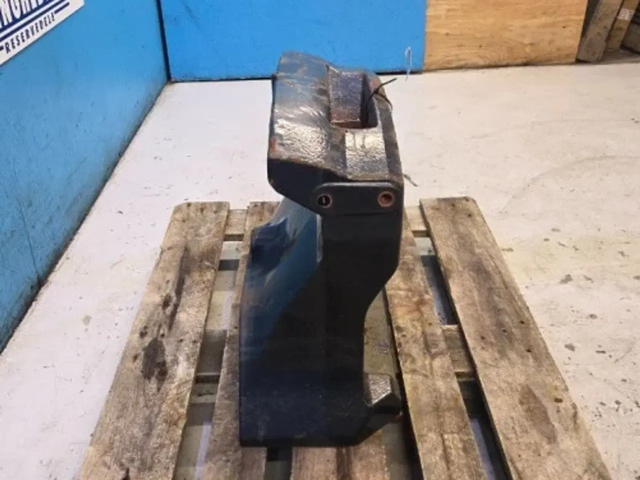 Billede 4 - New Holland T7 Frontvægt Holder 84232748