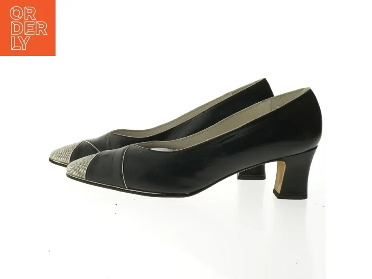 Billede 2 - Sorte damepumps med hæl fra Ivory Of Bond Street (str. 39,5)