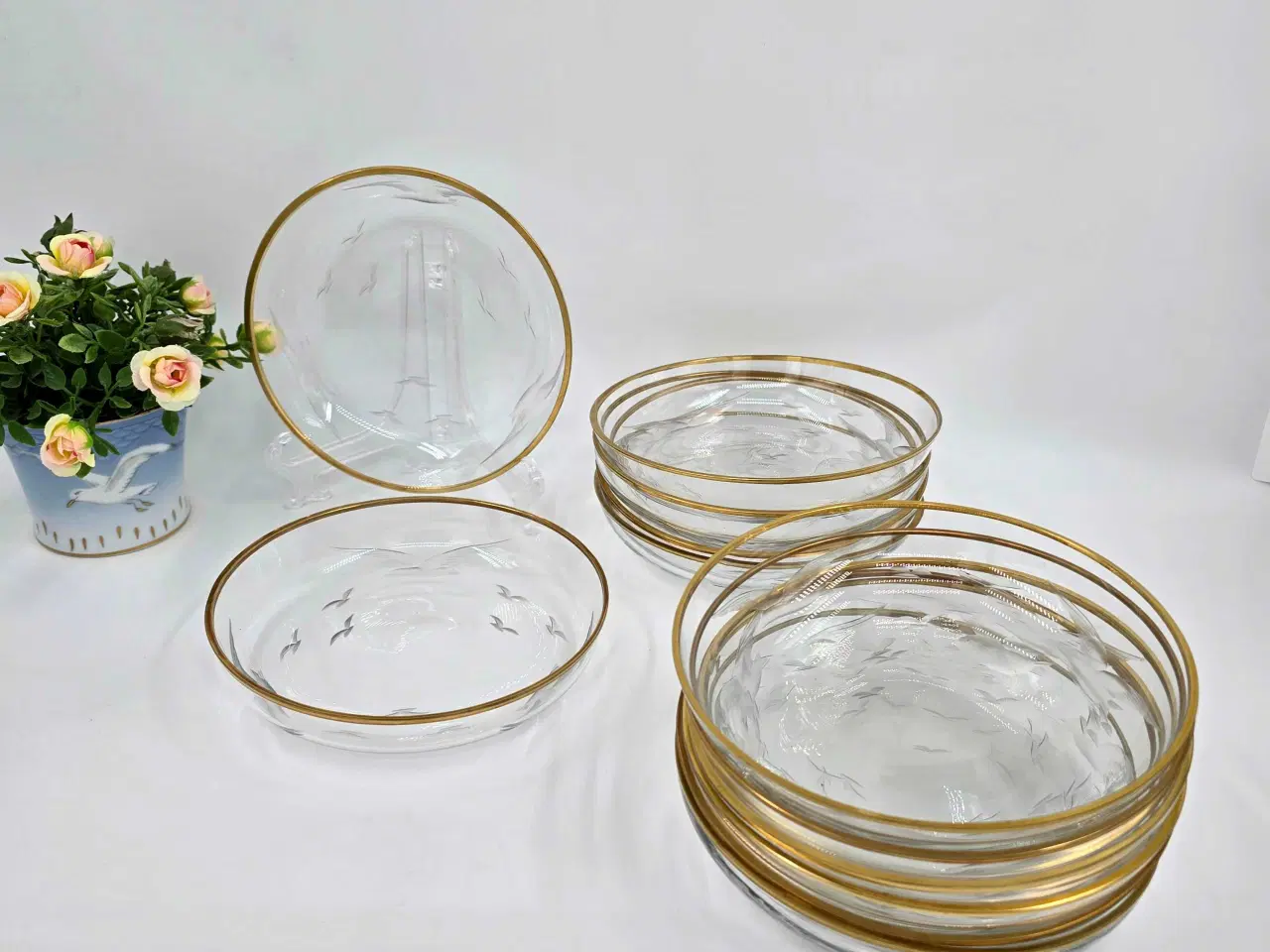 Billede 9 - Mågeglas isasiet med guldkant Lyngbyglasværk