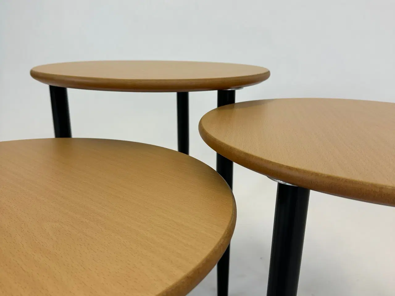 Billede 3 - Sæt af tre lounge borde fra Magnus Olesen