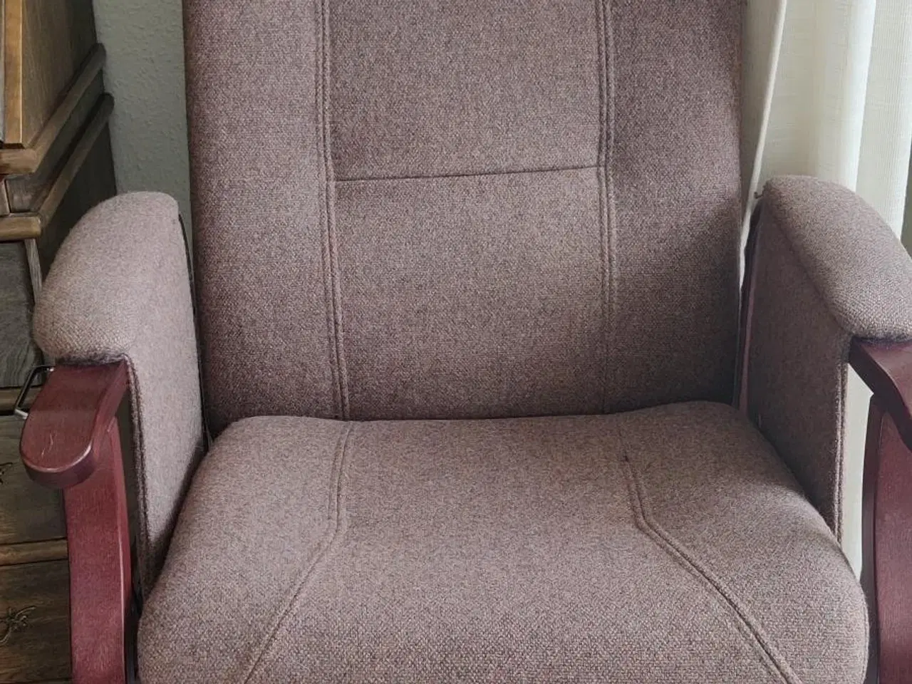 Billede 1 - Hvilestol  i uldstof