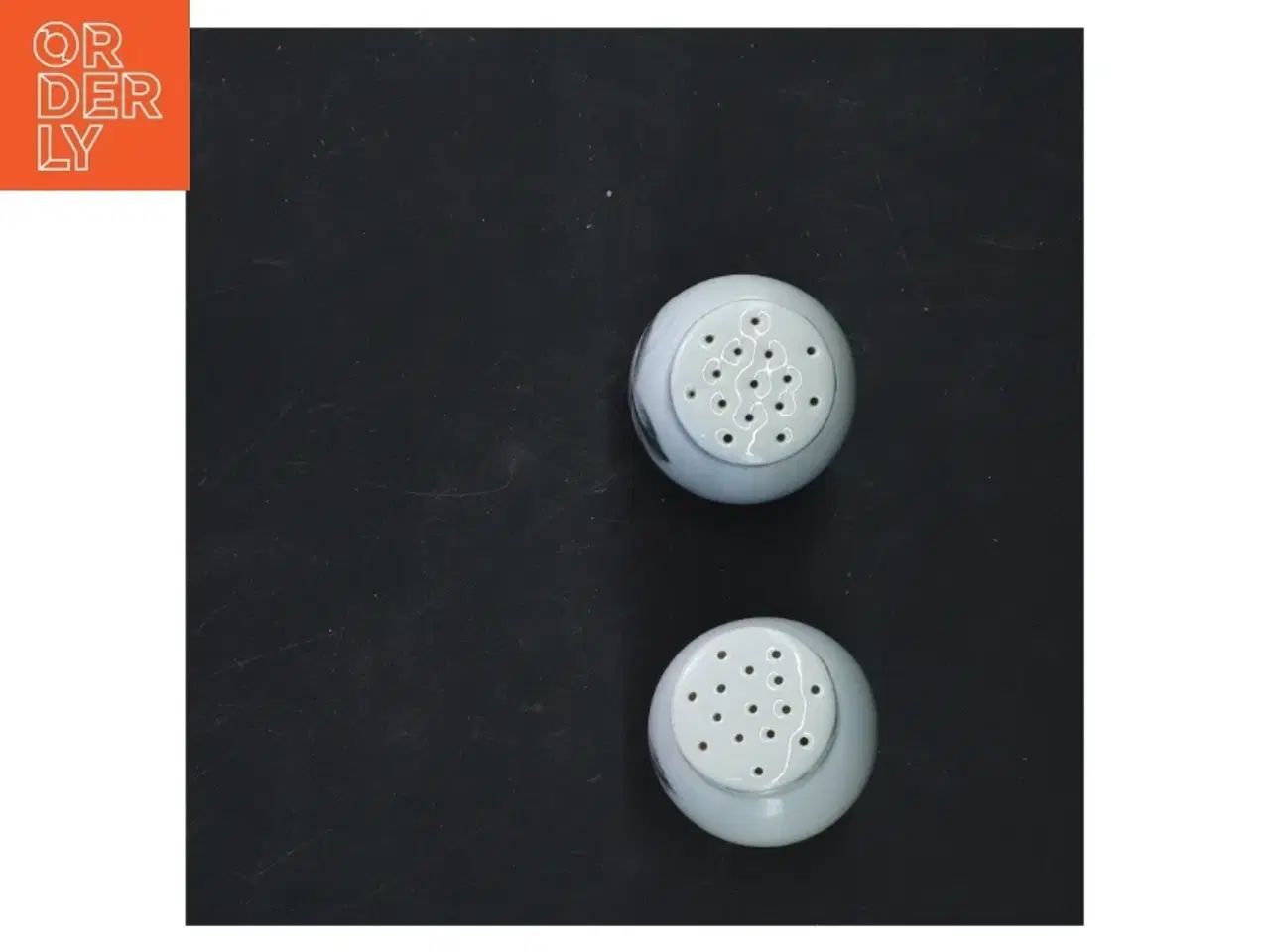Billede 3 - Porcelæns salt- og peberbøsser fra B&G (str. 7x4 cm)