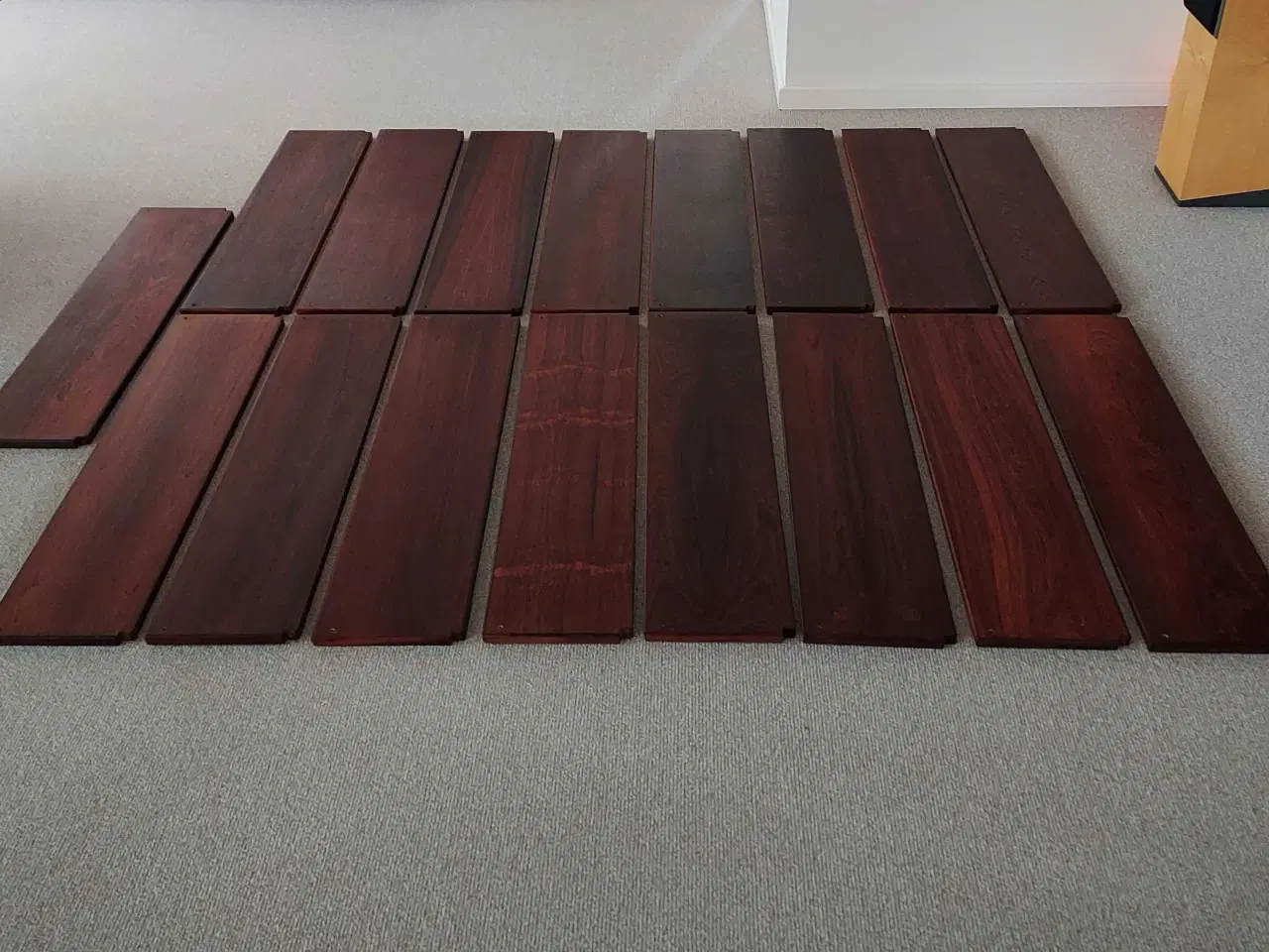 Billede 15 - Poul Cadovius reol, 19 hylder&glasskab