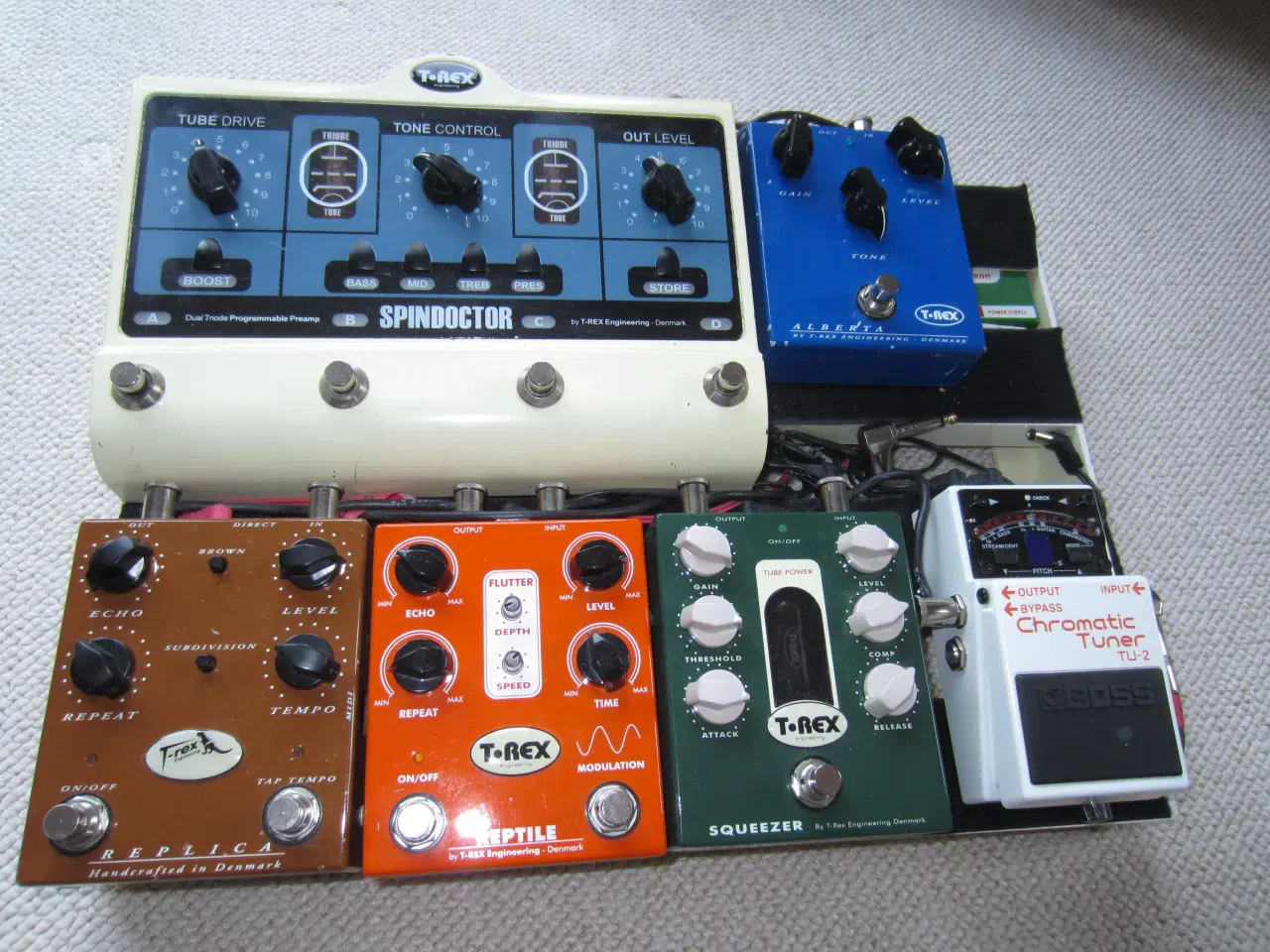 Billede 1 - OBS NyPris :T-Rex Pedalboard(et) 