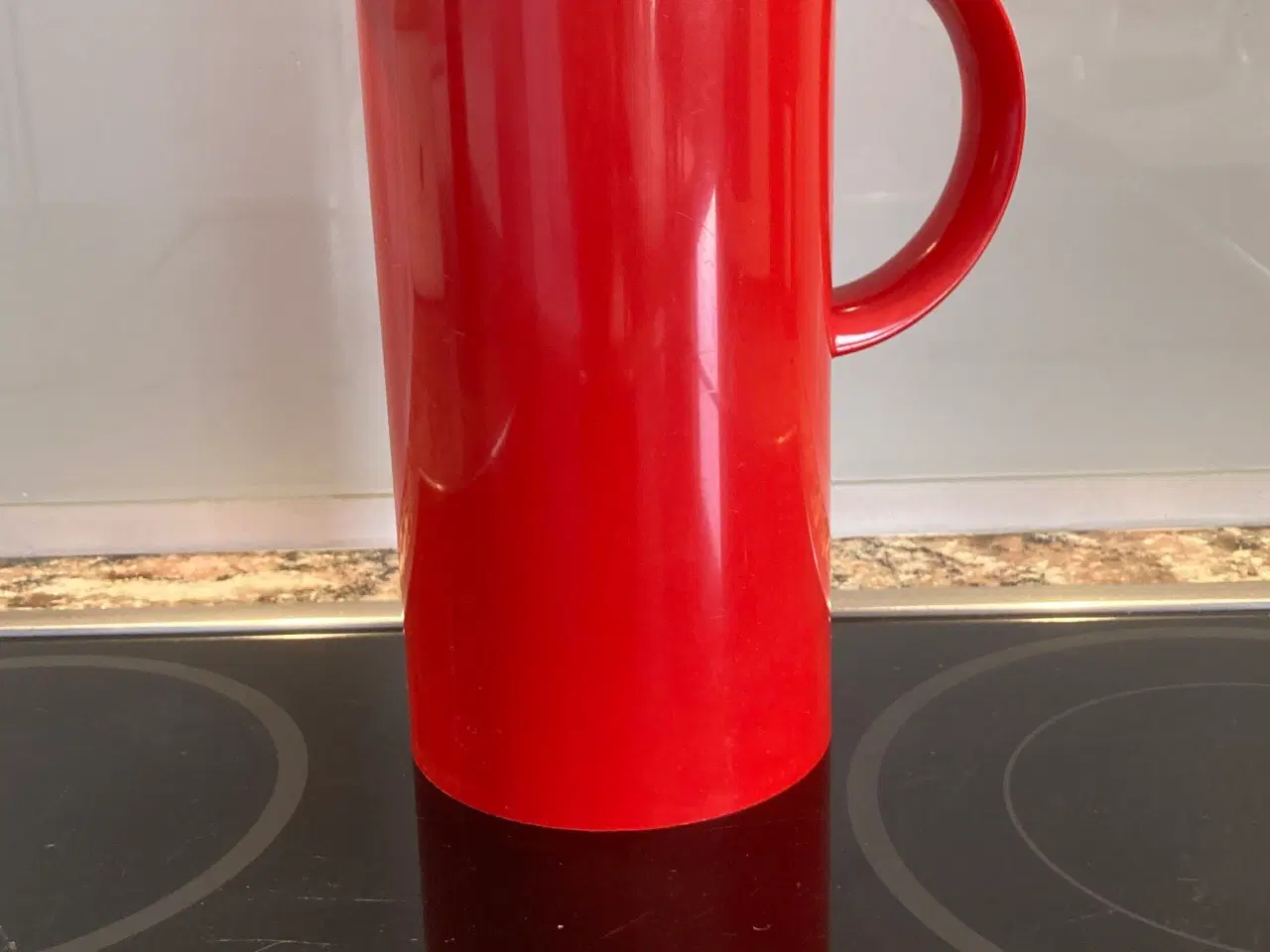 Billede 2 - Rød Stelton vandkande