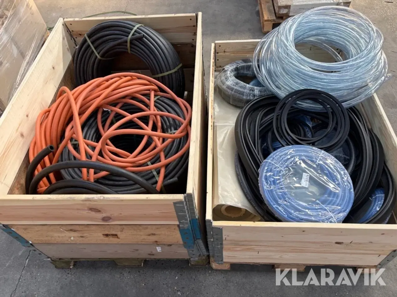 Billede 3 - Lot - Assorterede slanger, remme og øvrigt 2 paller