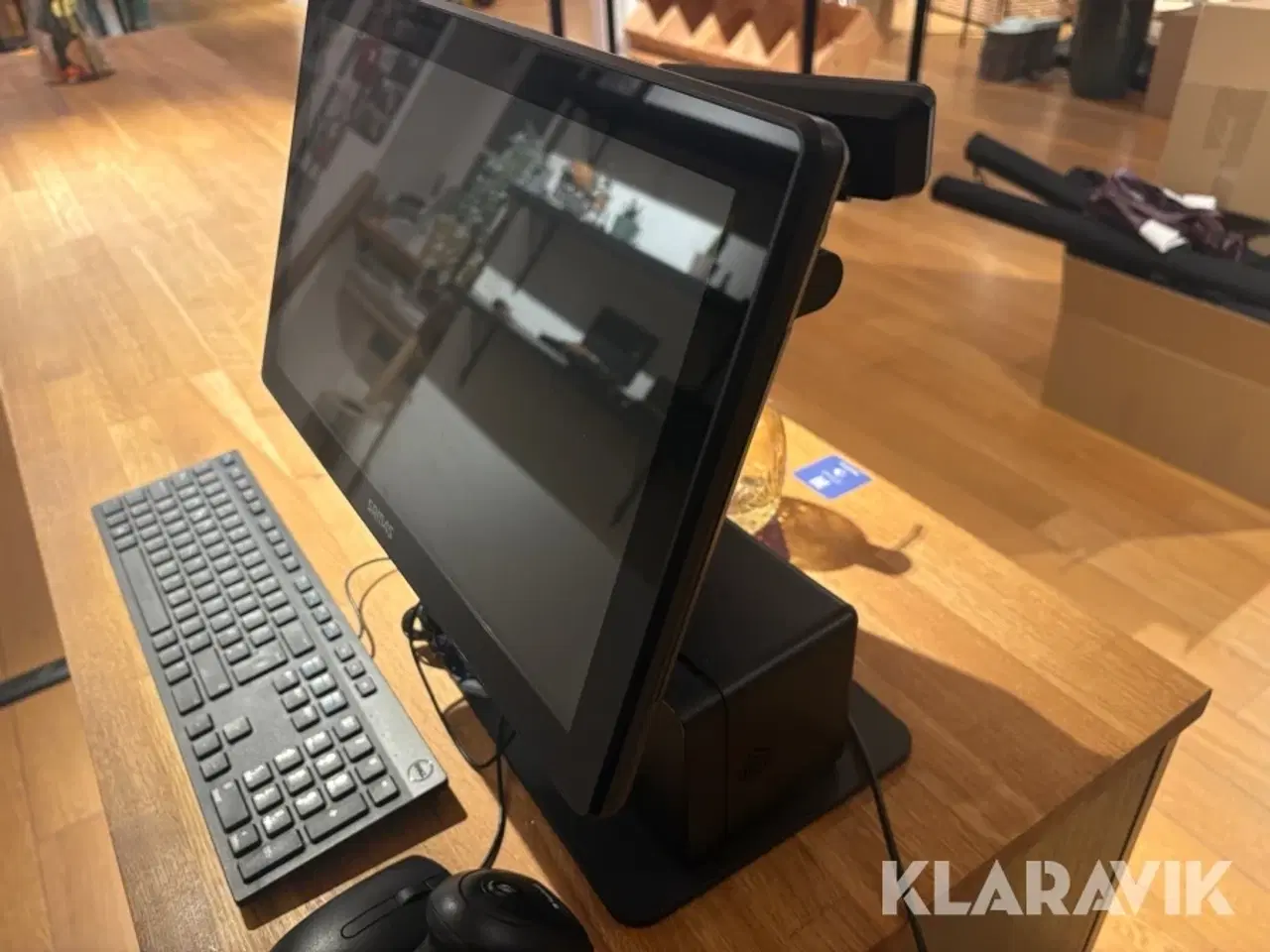 Billede 5 - Butiksinventat - kasseapparat, disk og indskudsborde