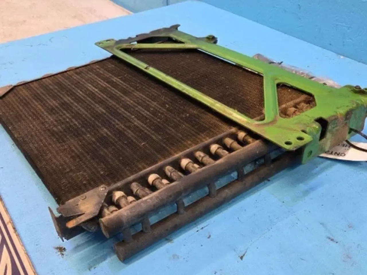 Billede 11 - John Deere 6300 Oliekøler AL119566