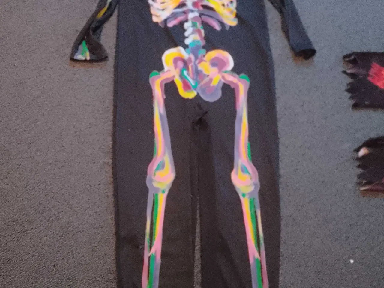 Billede 1 - Skellet kostume str 9-12 år