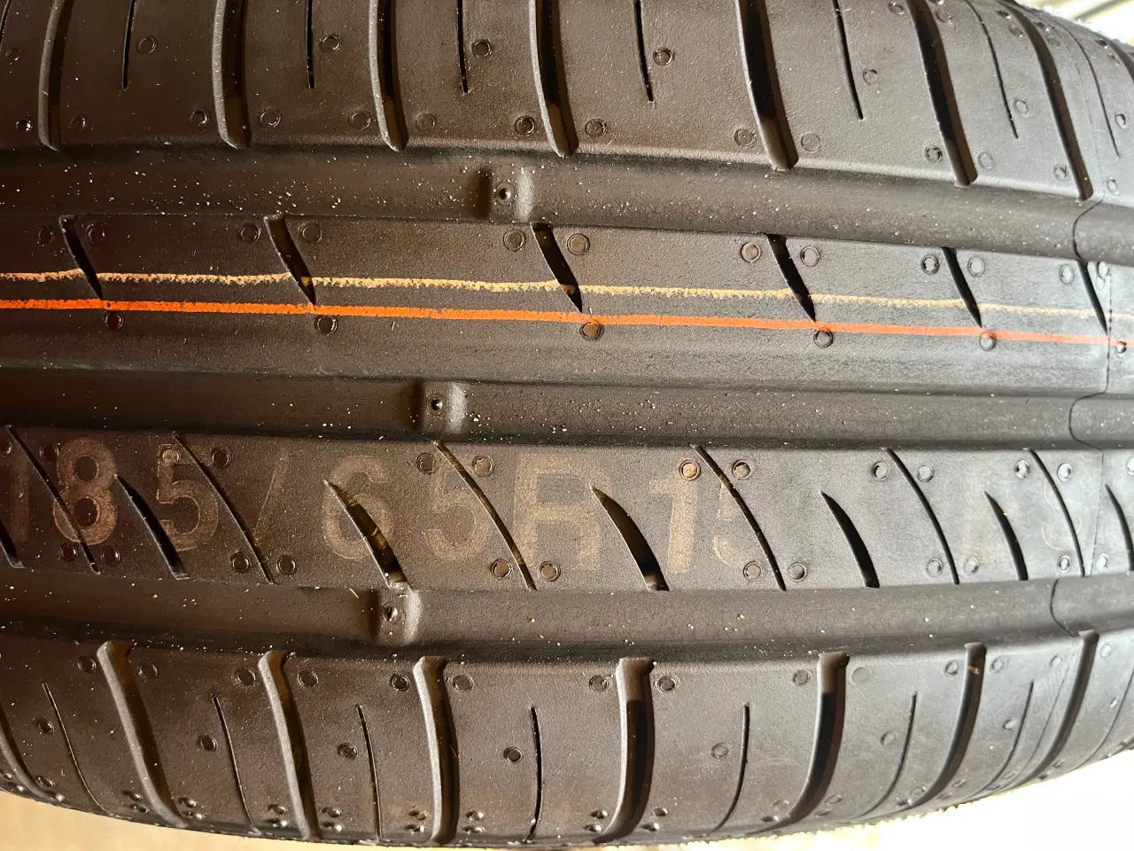 Billede 3 - Nye Sommerdæk 185-65-15 Kumho.