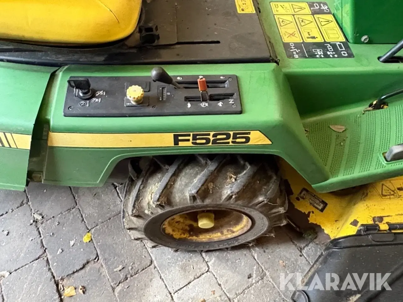Billede 6 - Græsslåmaskine Johndeere F525