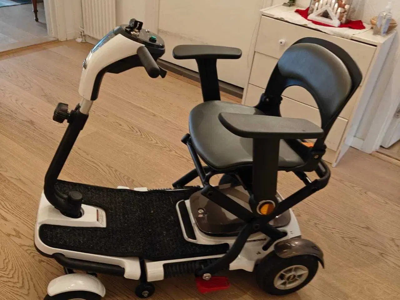 Billede 1 - Næsten ny el-scooter handicap 