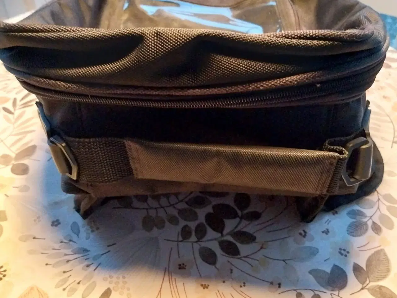 Billede 4 - Tanktaske Yamaha Fazer m. magneter