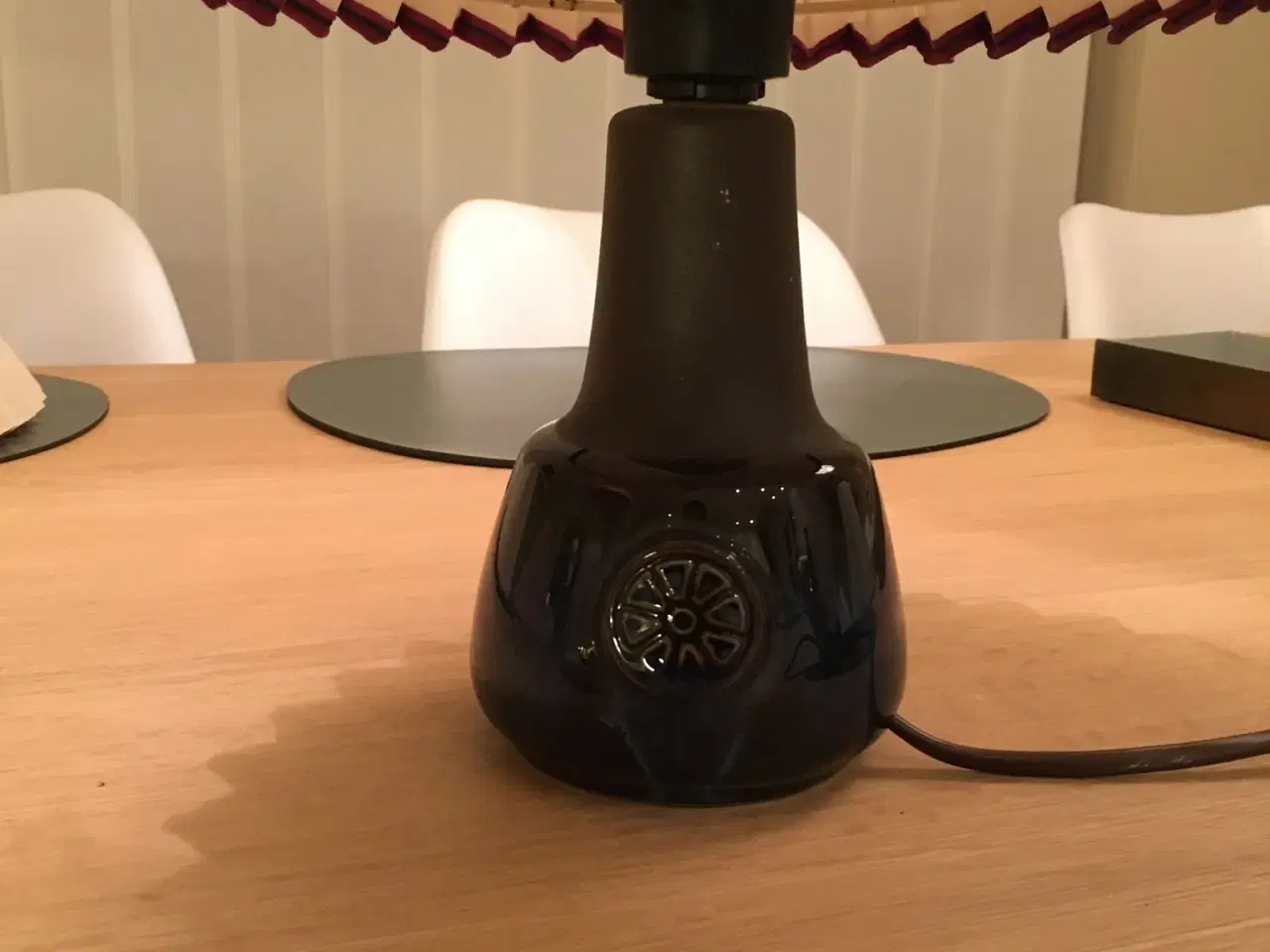 Billede 2 - Smuk bordlampe ca. 30cm høj
