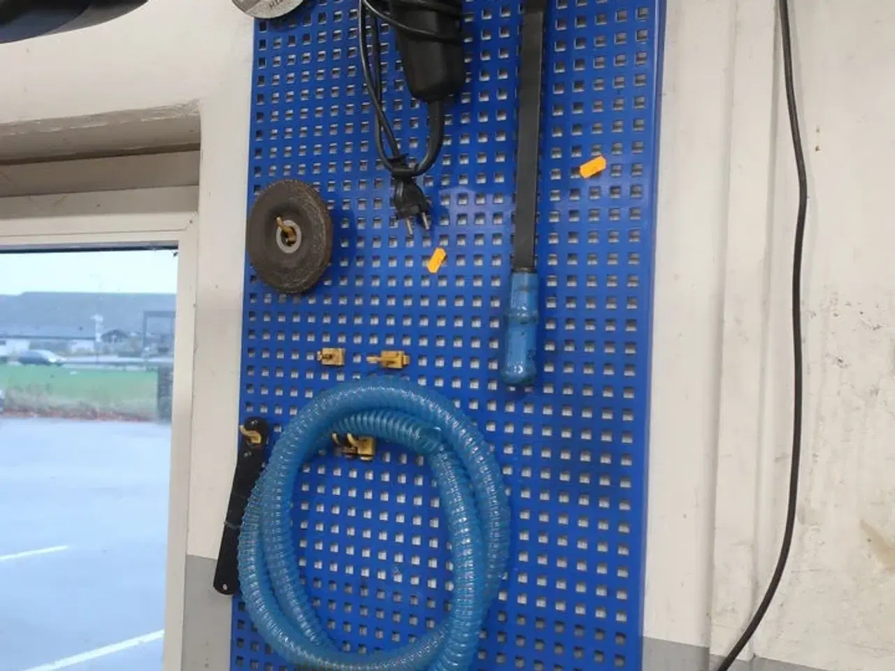 Billede 1 - Tavle med indhold