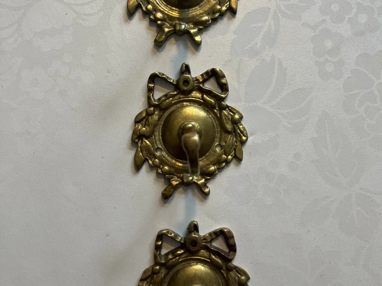 Billede 4 - Smukke gamle messing knager 