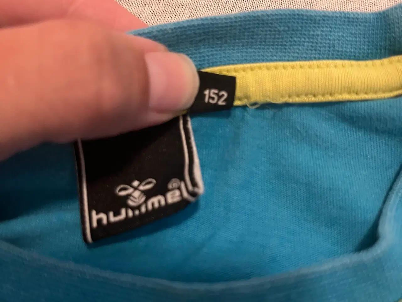 Billede 3 - T-shirt fra Hummel 