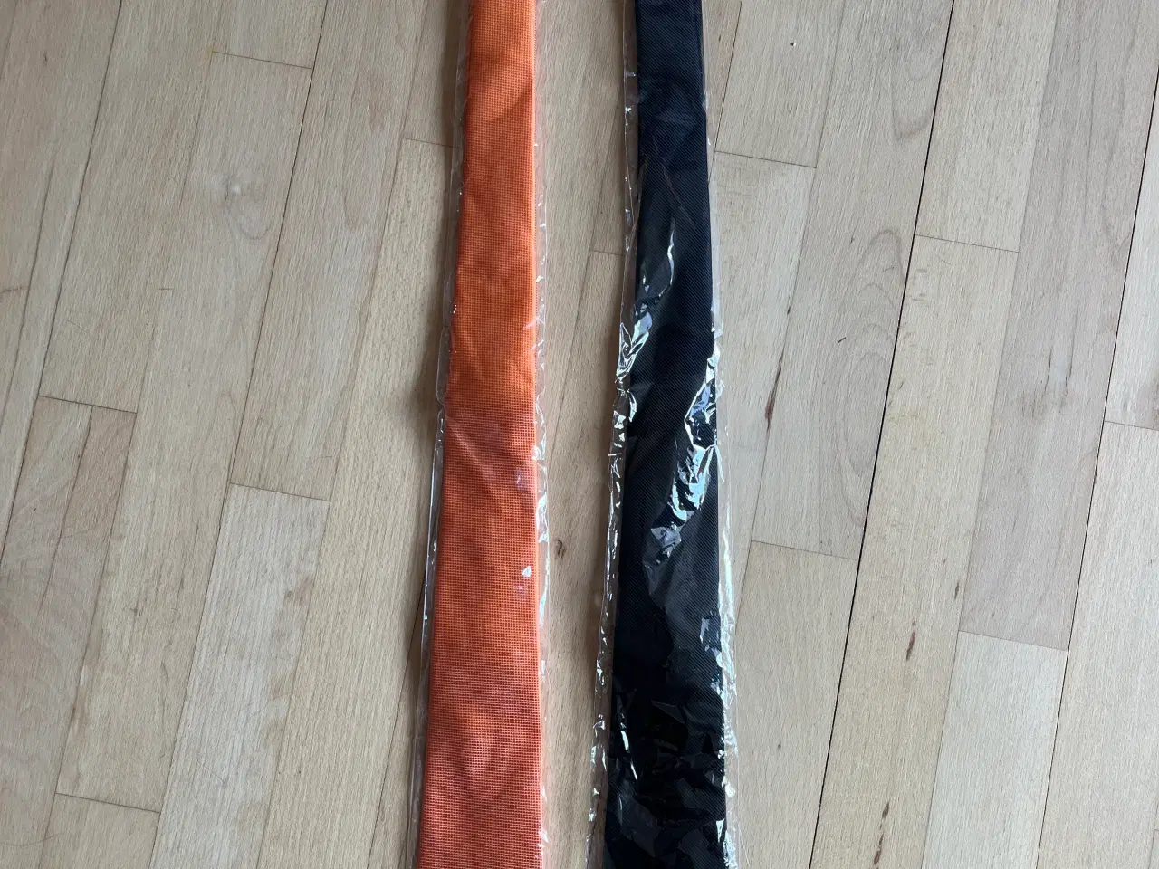 Billede 1 - Slips sort og orange