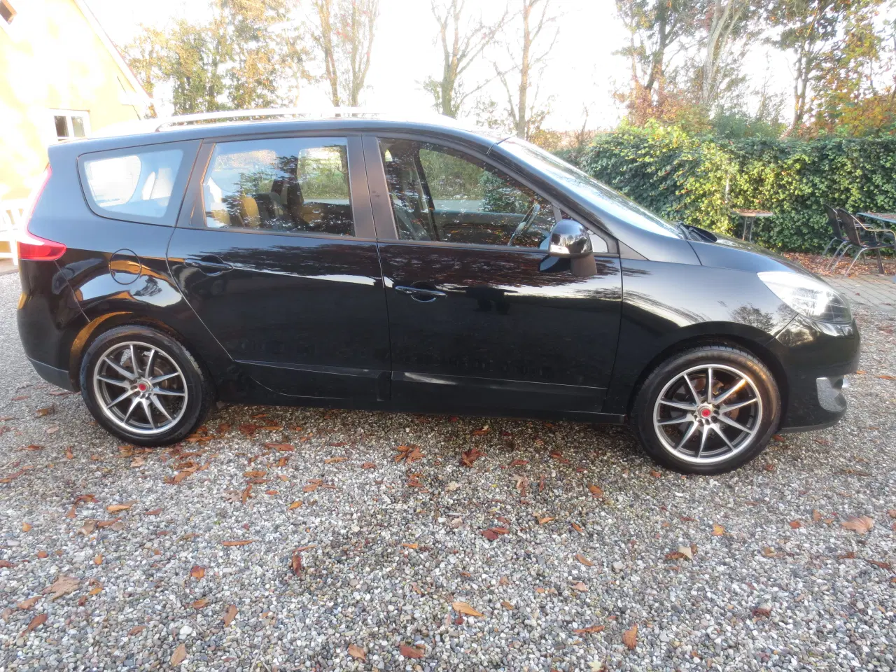 Billede 2 - Renault G Scenic 1.5 DC 7 Pers. Årg 2013. 